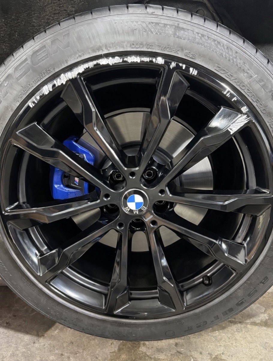 BMW wheel, before repair