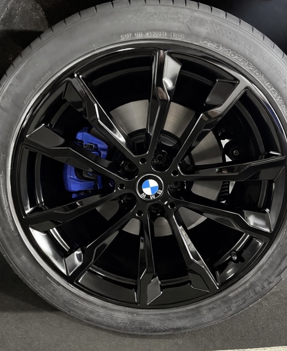 BMW wheel, after repair