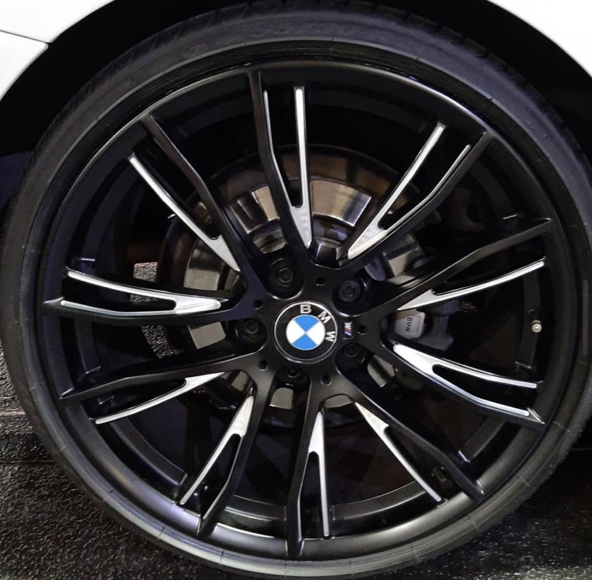 BMW M wheel, repaired